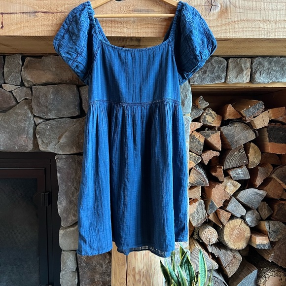AEO navy dress - Picture 4 of 13